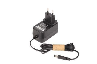 Olinadigan quvvat adapteri